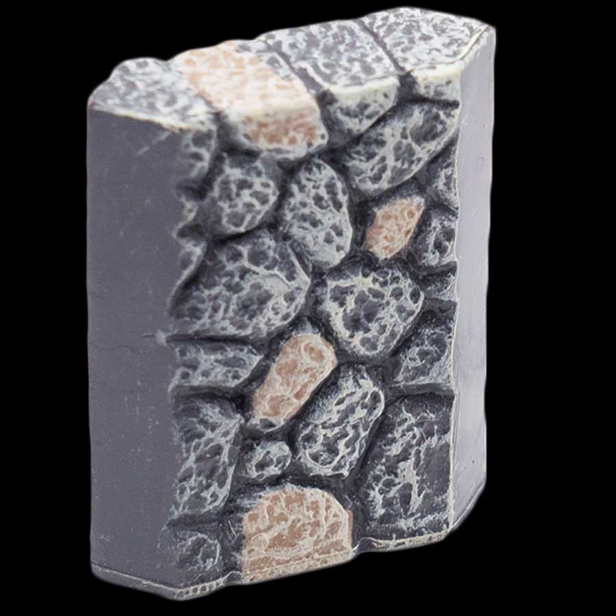 Narrow Fieldstone Solid Wall