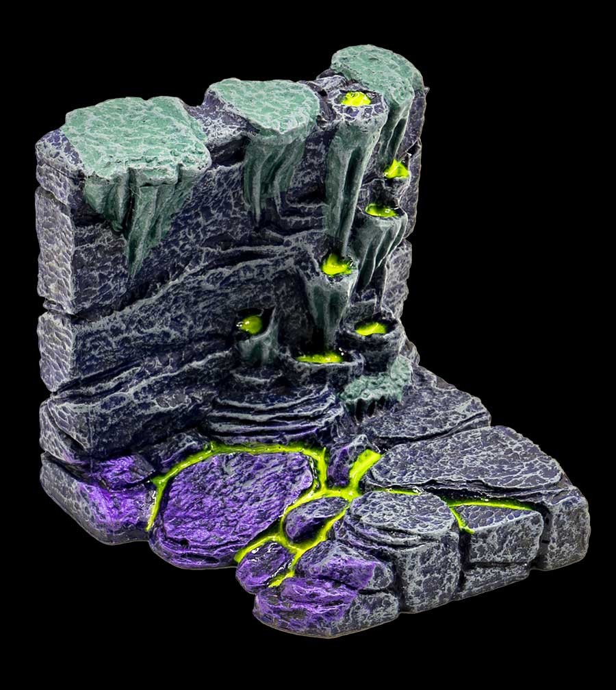 Cavern Bank to Wall - Left - Underdoom